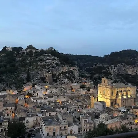 La Valle Dei Carrubi *