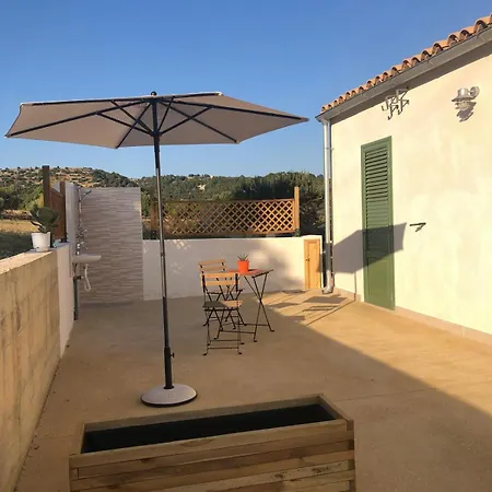 Gæstehus La Valle Dei Carrubi