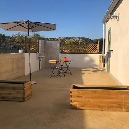 La Valle Dei Carrubi