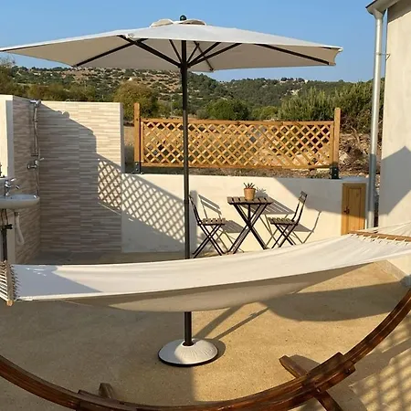 Affittacamere La Valle Dei Carrubi 3*